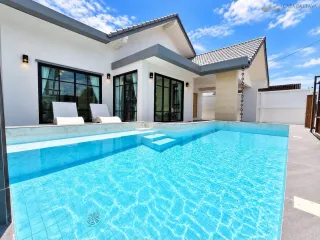 For sale 3 ベッドルーム villa in Bang Lamung, Chonburi