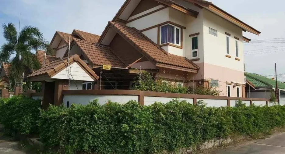 For rent 3 bedrooms house in Bang Lamung, Chonburi