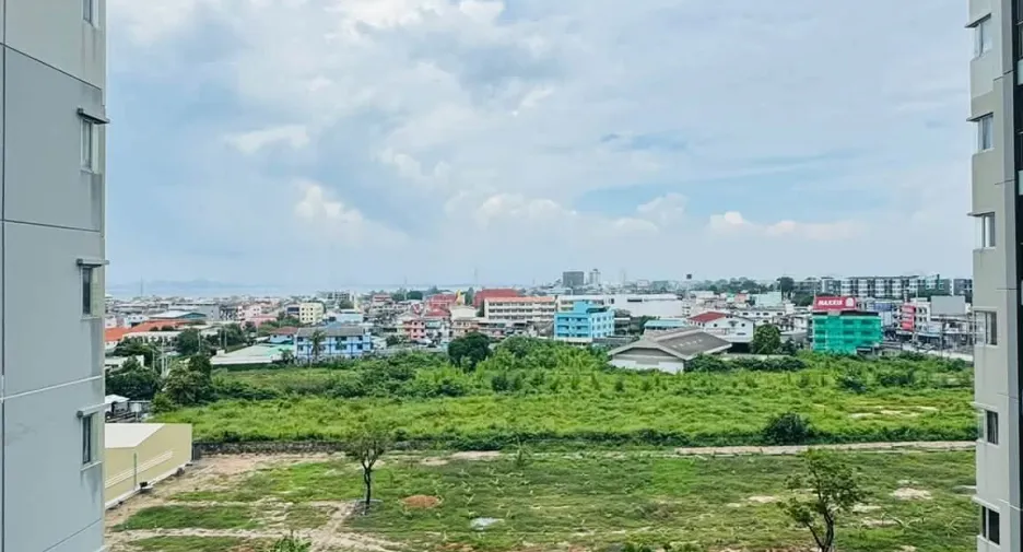 For sale studio condo in Bang Lamung, Chonburi