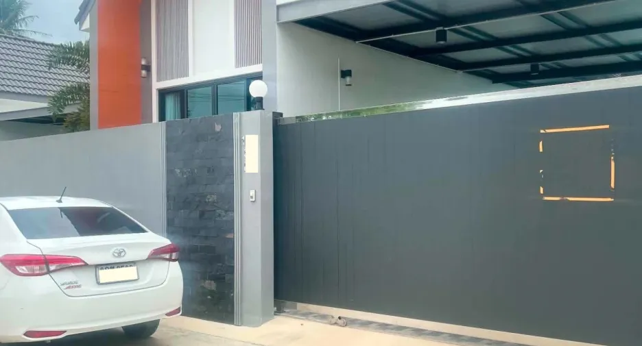 For rent 3 bedrooms villa in Huay Yai, Pattaya