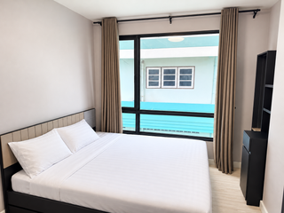 À vendre 1 chambre condo à Huai Khwang, Bangkok