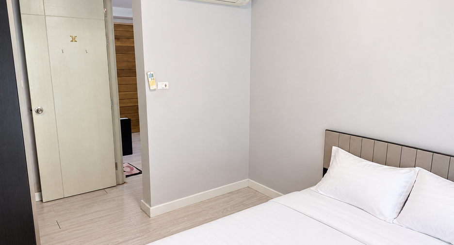 À vendre 1 chambre condo à Huai Khwang, Bangkok
