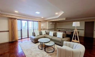 For rent 3 bedrooms condo in Watthana, Bangkok