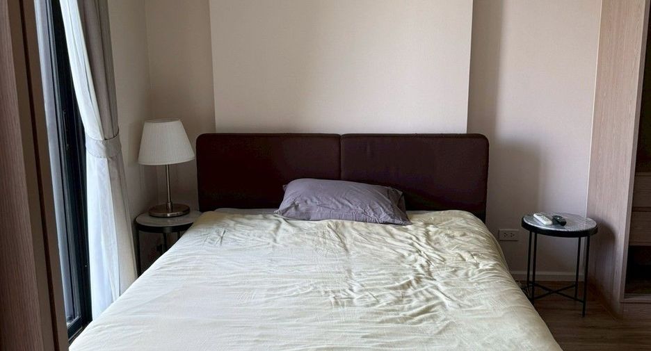 À vendre 1 chambre condo à Yan Nawa, Bangkok