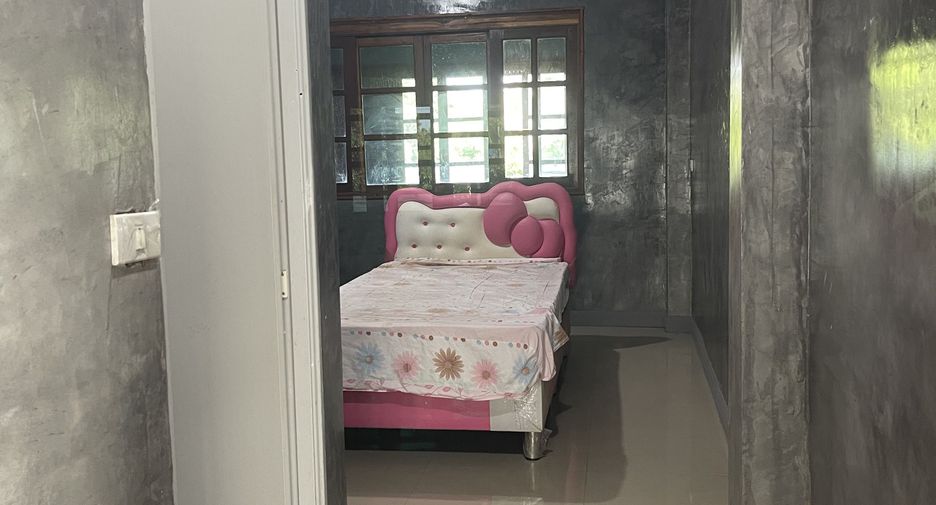 Casa en venta de 3 habitaciones en San Kamphaeng, Chiang Mai