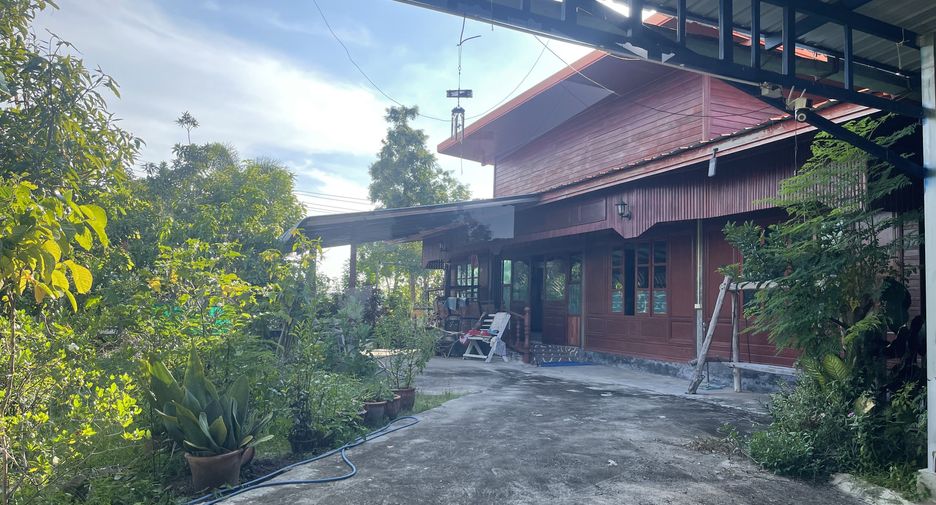 Casa en venta de 3 habitaciones en San Kamphaeng, Chiang Mai