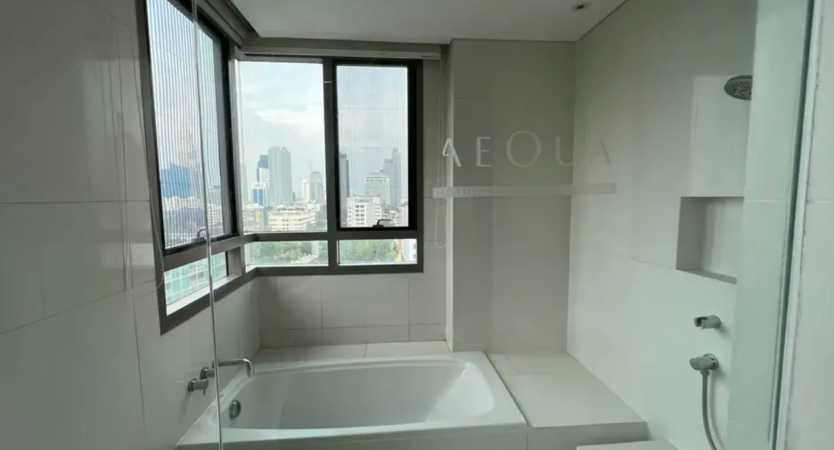 Wohnung zur Miete mit 2 Zimmer in Khlong Toei, Bangkok