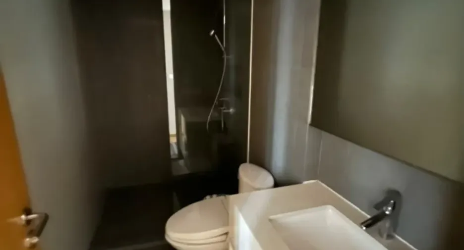 Wohnung zur Miete mit 2 Zimmer in Khlong Toei, Bangkok