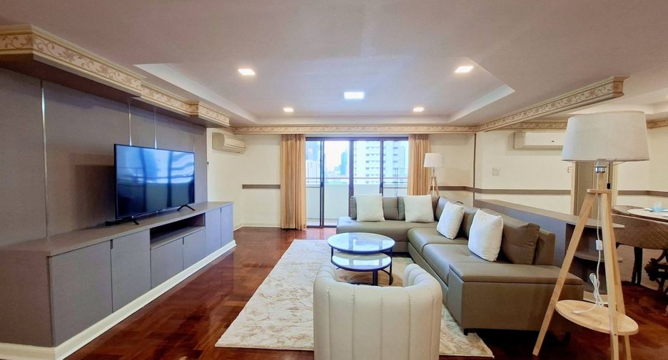 For rent 3 bedrooms condo in Watthana, Bangkok