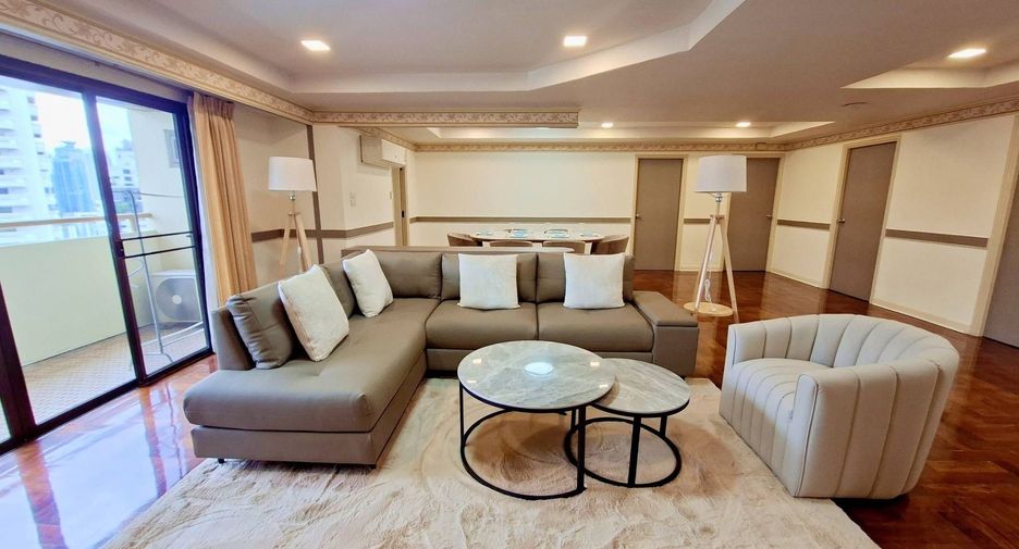 For rent 3 bedrooms condo in Watthana, Bangkok