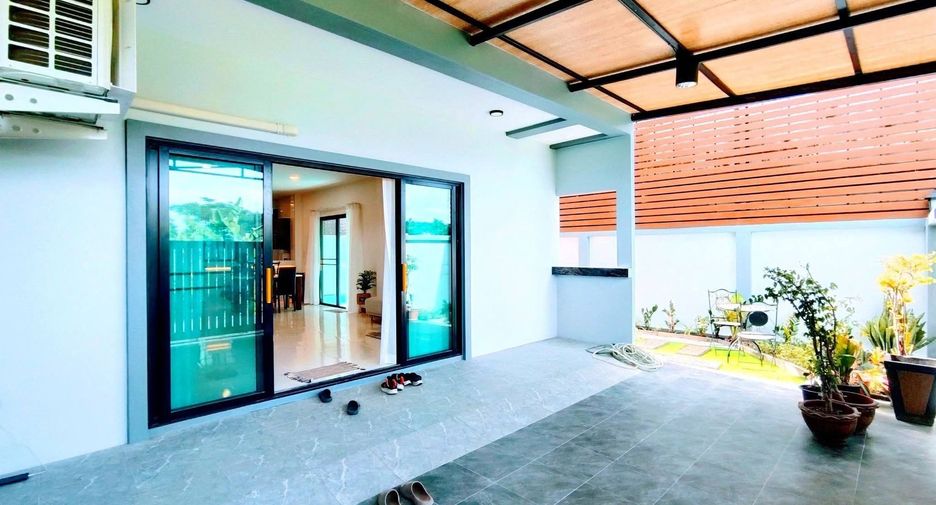 À louer 3 chambres villa à Mueang Phuket, Phuket