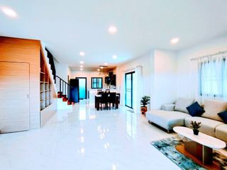 À louer 3 chambres villa à Mueang Phuket, Phuket