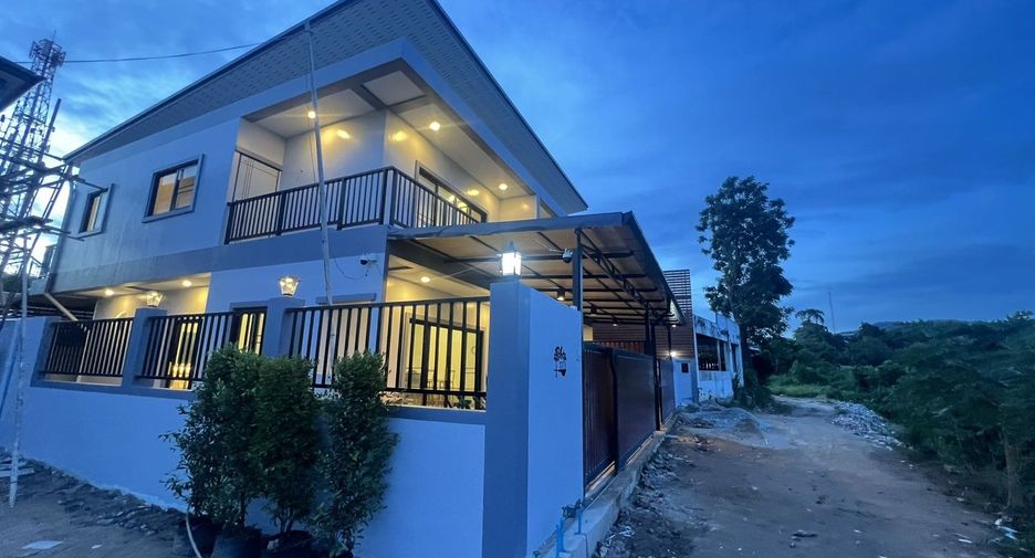 À louer 3 chambres villa à Mueang Phuket, Phuket