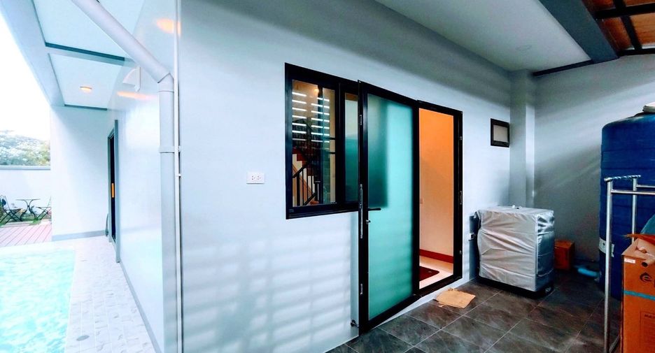 À louer 3 chambres villa à Mueang Phuket, Phuket