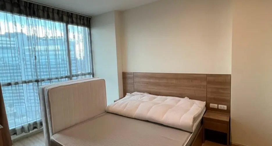 For rent 1 bed condo in Huai Khwang, Bangkok