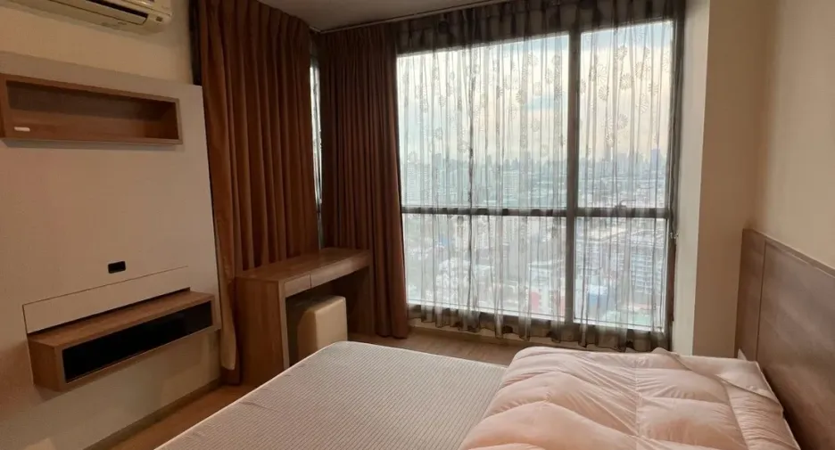 For rent 1 bed condo in Huai Khwang, Bangkok