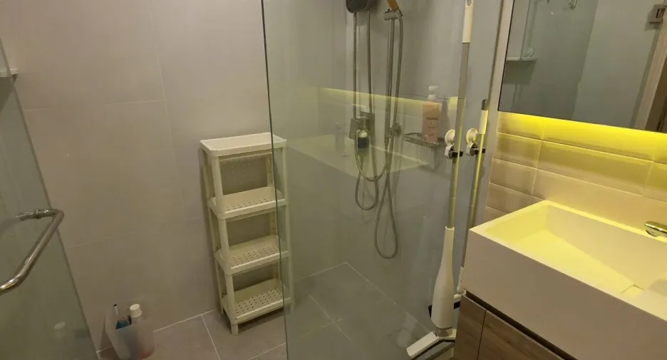 For rent 1 bed condo in Phra Khanong, Bangkok