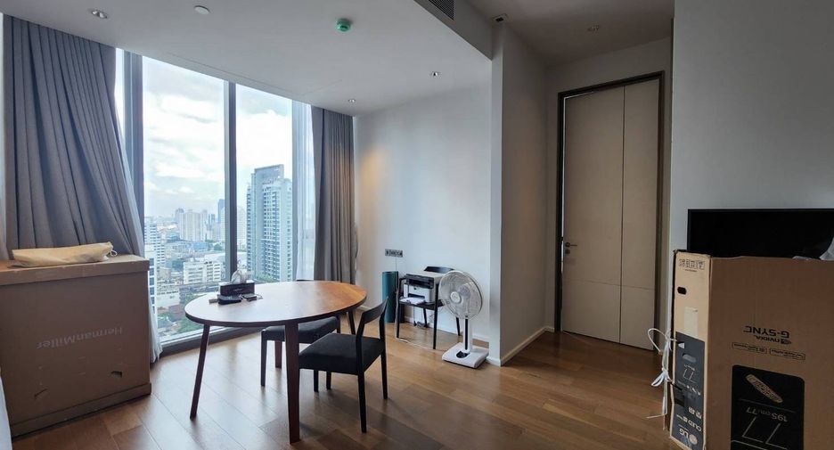Condo en venta de 3 habitaciones en Khlong Toei, Bangkok