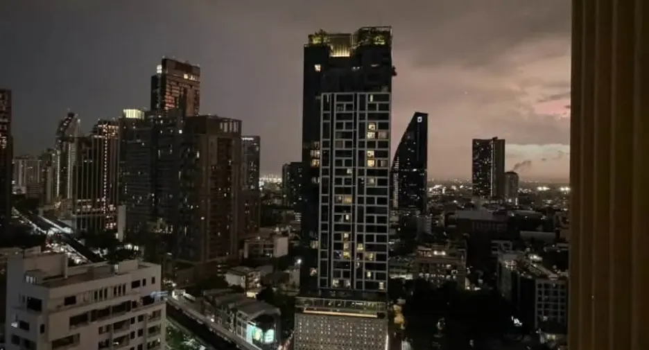 For rent 1 bed condo in Khlong Toei, Bangkok