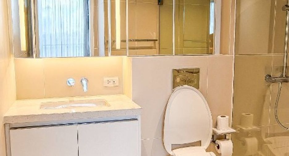 For rent 20 bedrooms condo in Watthana, Bangkok