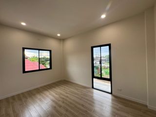 Casa en venta de 3 habitaciones en San Kamphaeng, Chiang Mai