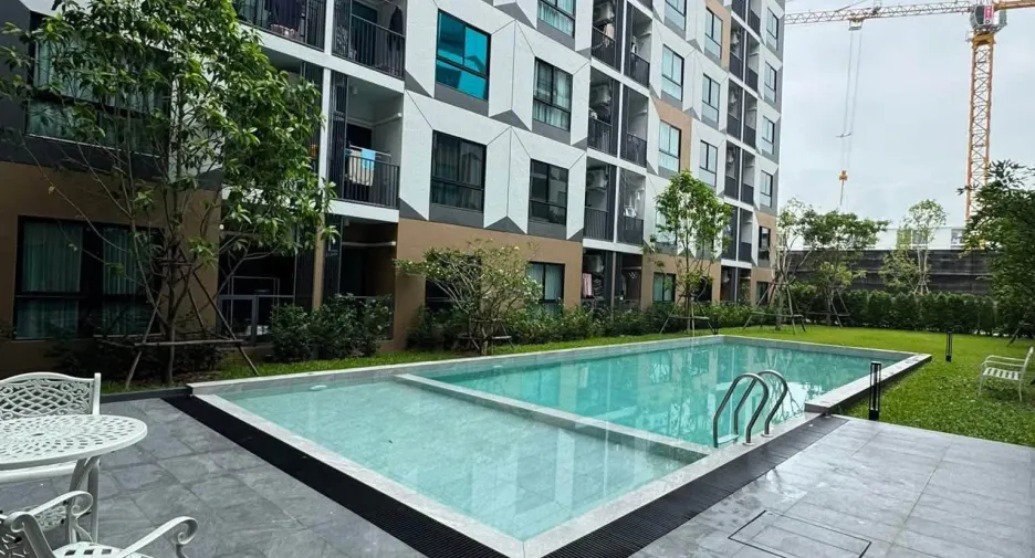 For rent 1 bed condo in Lat Krabang, Bangkok