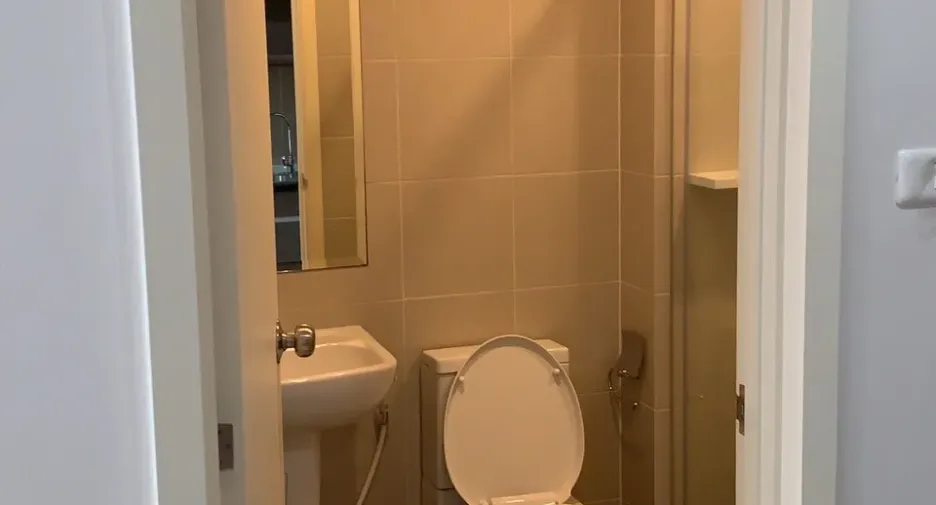 Condo en alquiler de estudio en Phasi Charoen, Bangkok