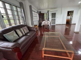 For rent 5 bedrooms house in Mueang Chiang Mai, Chiang Mai