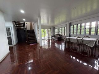 For rent 5 bedrooms house in Mueang Chiang Mai, Chiang Mai