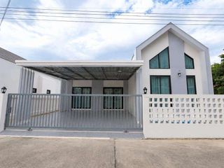 For rent 3 bedrooms house in Saraphi, Chiang Mai