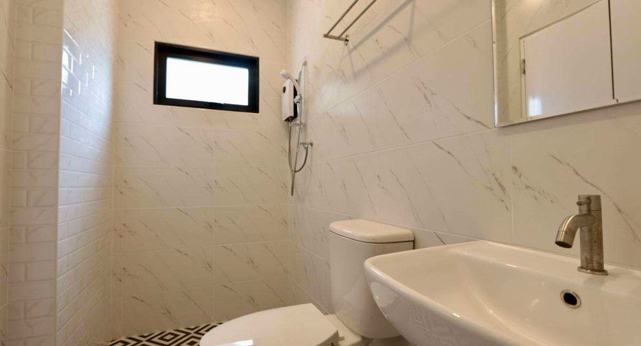 For rent 3 bedrooms house in Saraphi, Chiang Mai