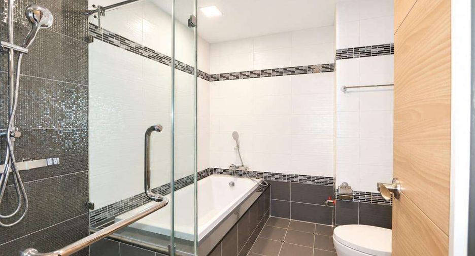 For sale 2 ベッドルーム condo in Mueang Chiang Mai, Chiang Mai