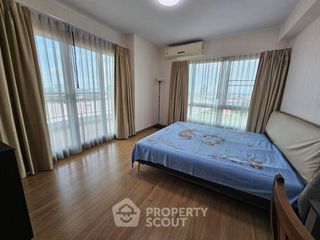 Condo en alquiler de 3 habitaciones en Bang Kho Laem, Bangkok