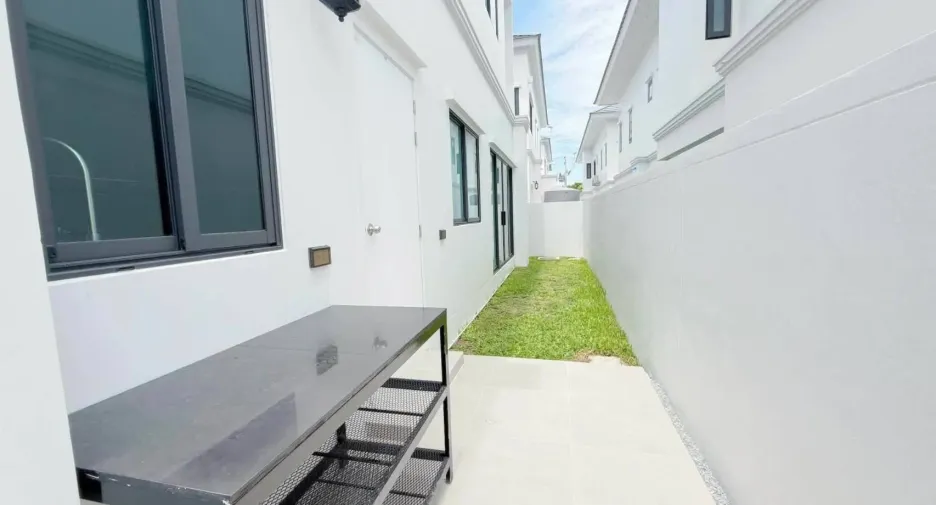 For rent 3 bedrooms house in Bang Lamung, Chonburi
