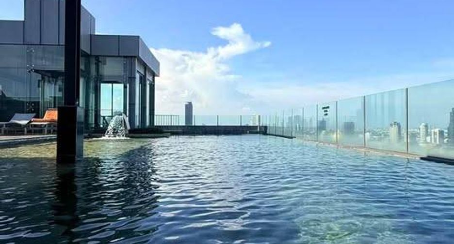 For rent 1 bed condo in Watthana, Bangkok