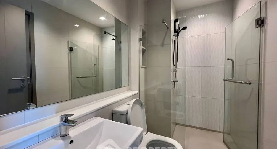 À louer 1 chambre condo à Huai Khwang, Bangkok
