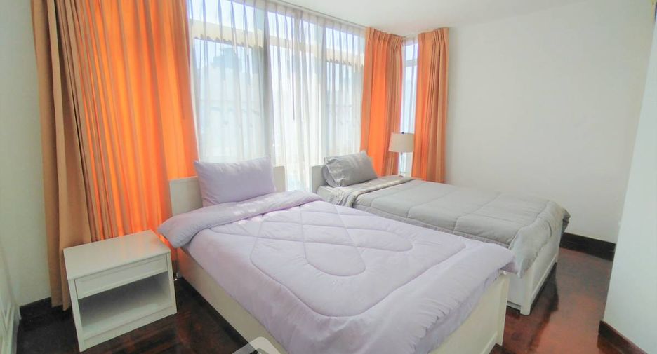 For rent 2 bedrooms condo in Watthana, Bangkok