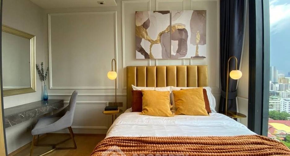 For rent 2 bedrooms condo in Khlong Toei, Bangkok