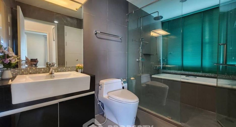 Condo en alquiler de 1 habitaciones en Khlong Toei, Bangkok