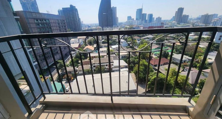 Condo en alquiler de 1 habitaciones en Khlong Toei, Bangkok