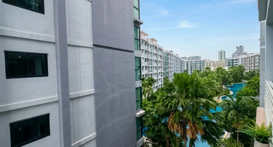 For sale 2 bedrooms condo in Jomtien, Pattaya