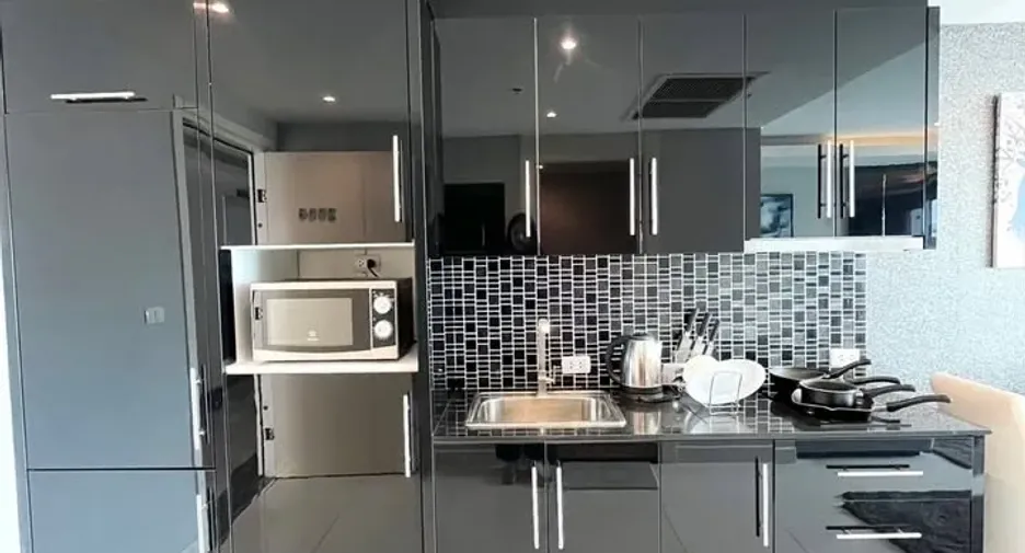 Wohnung zum Kauf mit 1 Zimmer in Bang Lamung, Chonburi
