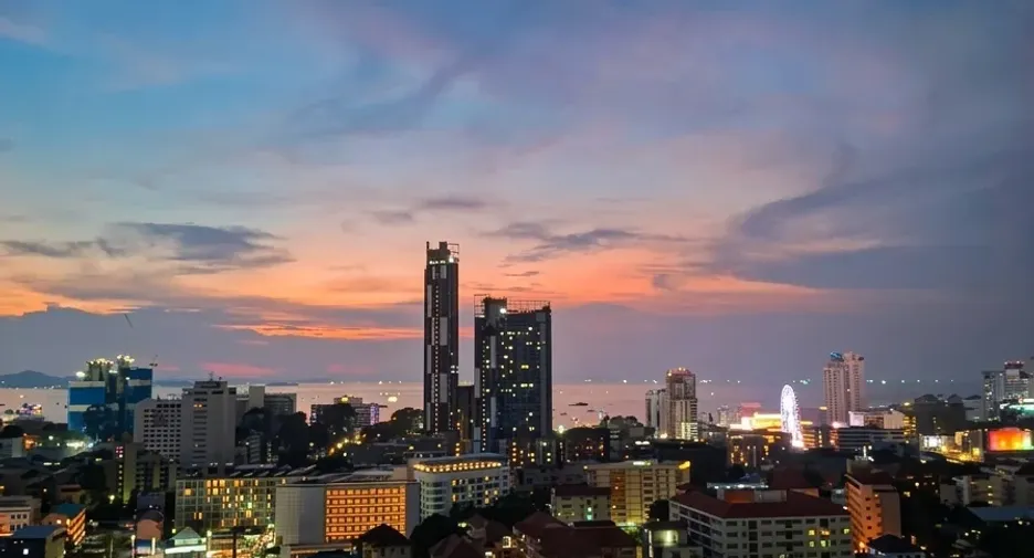 Condo en venta de 2 habitaciones en Bang Lamung, Chonburi