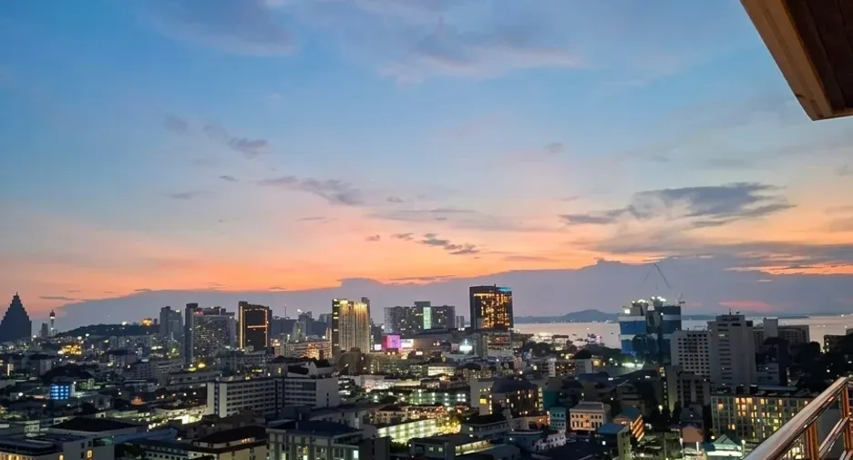 Condo en venta de 2 habitaciones en Bang Lamung, Chonburi