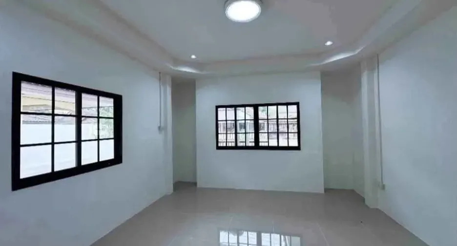 À vendre 3 chambres maison à Si Racha, Chonburi