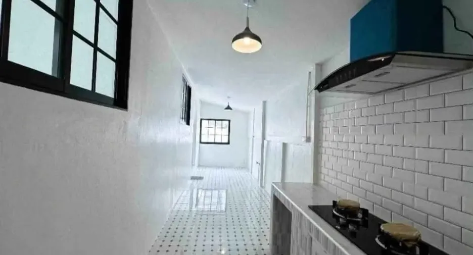 À vendre 3 chambres maison à Si Racha, Chonburi