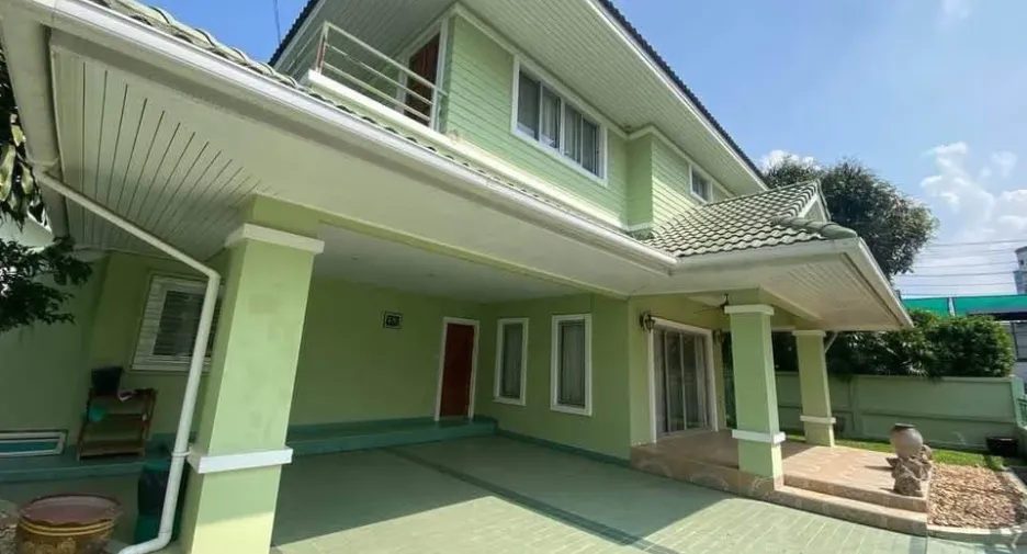 Haus zum Kauf mit 3 Zimmer in Bang Lamung, Chonburi