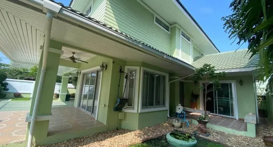 Haus zum Kauf mit 3 Zimmer in Bang Lamung, Chonburi
