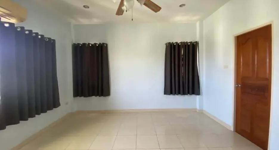 Haus zum Kauf mit 3 Zimmer in Bang Lamung, Chonburi