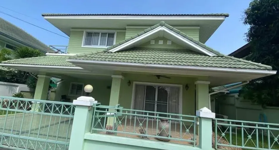 Haus zum Kauf mit 3 Zimmer in Bang Lamung, Chonburi